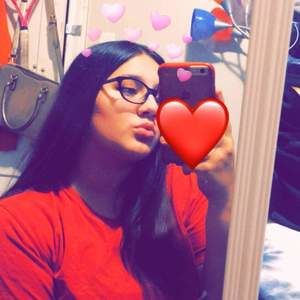 Meet your Posher, Evelynn